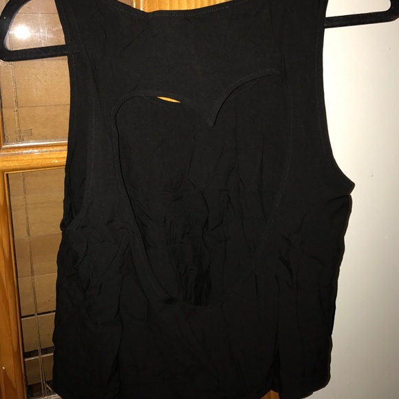 Heart cutout tank