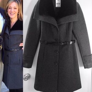 Soia & Kyo wool coat. Belted. Removable fur collar