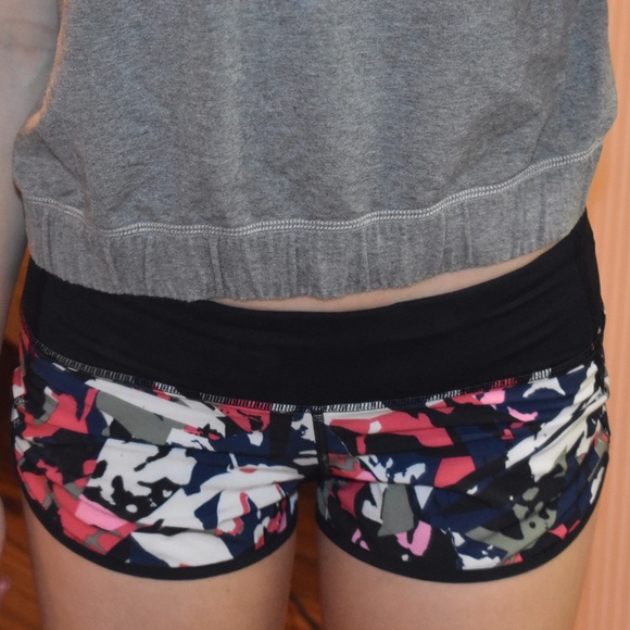 lululemon patterned speed short