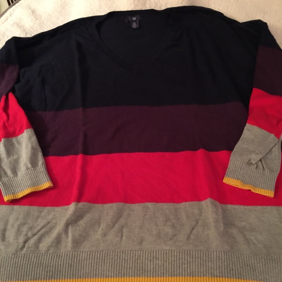Gap v neck long sweater ladies XL
