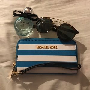 Micheal Kors Wallet/Wristlet