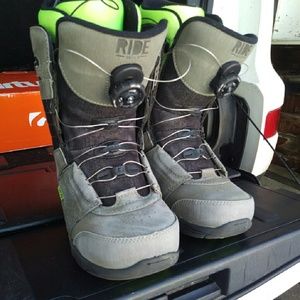 Womens Ride snowboard boots
