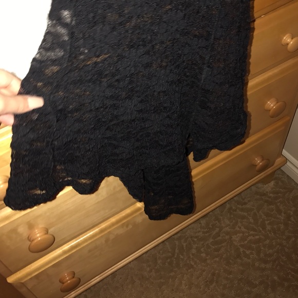 Lace top - Picture 2 of 3
