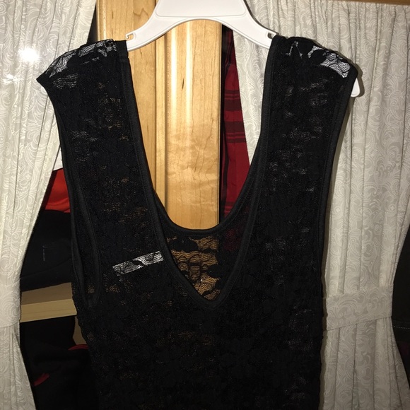 Lace top - Picture 3 of 3