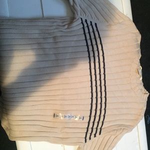 New, never worn old navy sweater
