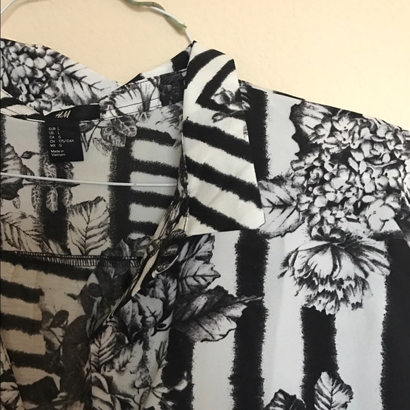 Patterned button down - Picture 2 of 2