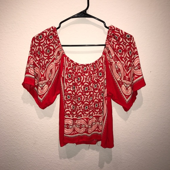 Red printed crop top