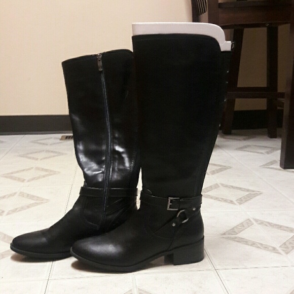 Riding boots