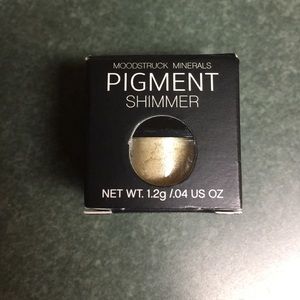 Younique Minerals Pigment Powder-Angelic