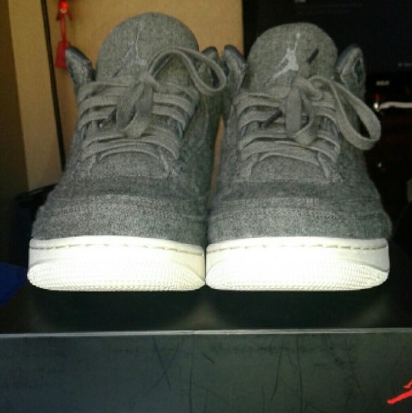 Jordan 3's