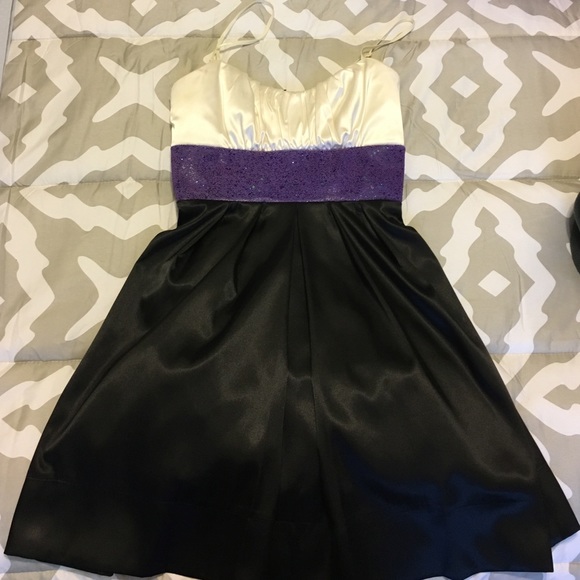 Pretty Satin Dress💜 - Picture 1 of 2