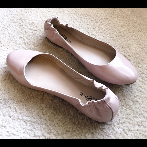 Nude / Pale Pink Ballet Flats