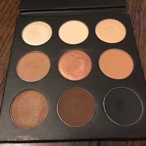 Studio makeup on the go eyeshadow palette