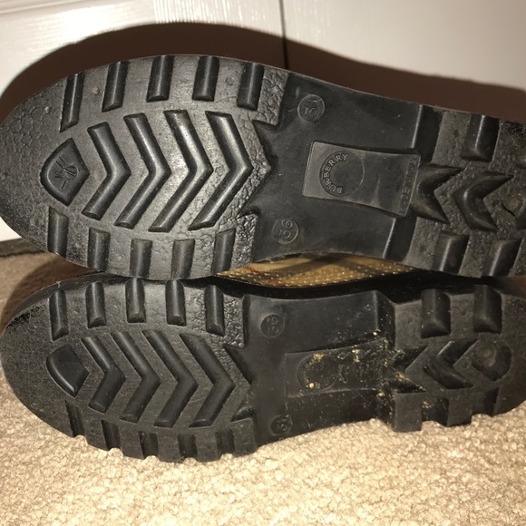 Burberry rain boots (AUTHENTIC) - Picture 3 of 4