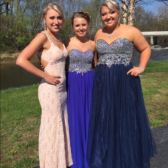 Prom Dress - Picture 2 of 3