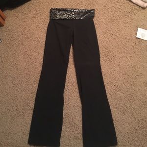 Victoria's Secret pink yoga pants w/ zebra band