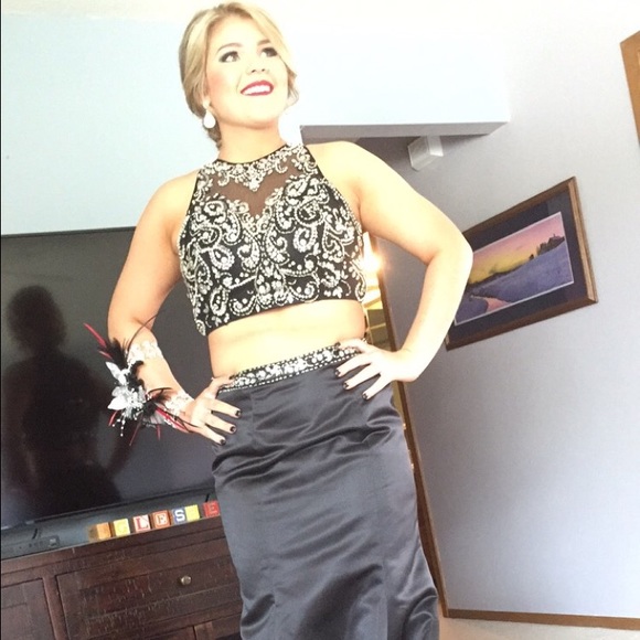 2 piece black prom dress - Picture 3 of 4