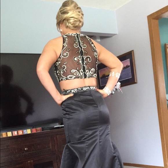 2 piece black prom dress - Picture 4 of 4