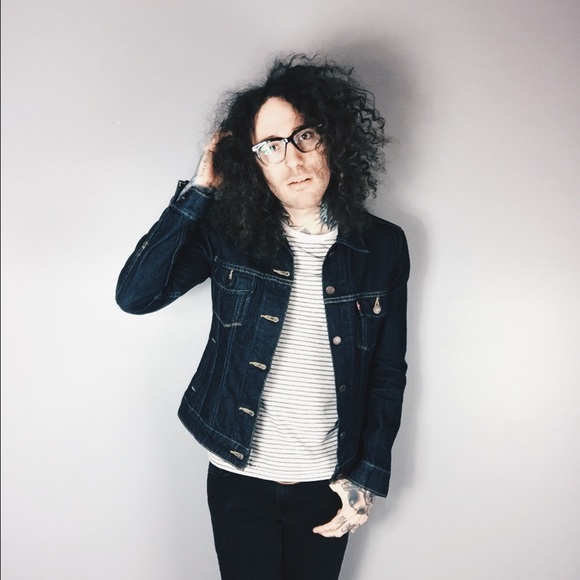 Meet your Posher, Adam - Picture 2 of 2