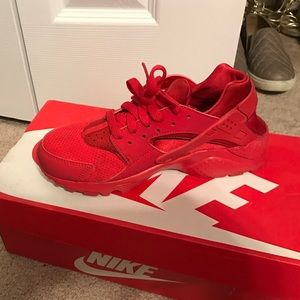 Nike red hurraches
