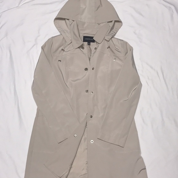 LONDON FOG raincoat