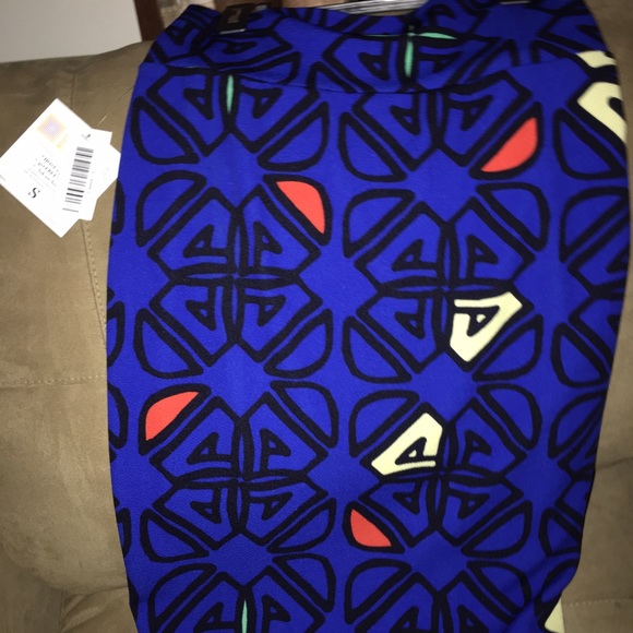 Lularoe Cassie skirt