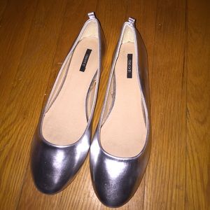 Silver flats 8.5
