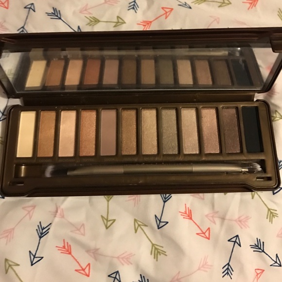 Pure cosmetics - Picture 2 of 2