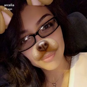 Meet your Posher, Arcelia