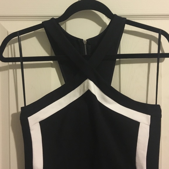 Black and white mini dress - Picture 2 of 3