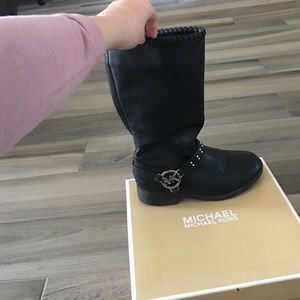 Micheal Kors boots