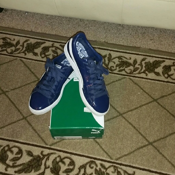 Sneakers - Picture 2 of 2