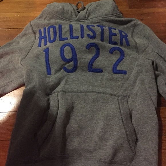 Hollister sweatshirt