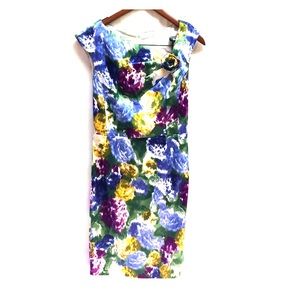 Capped-sleeves patterned dress