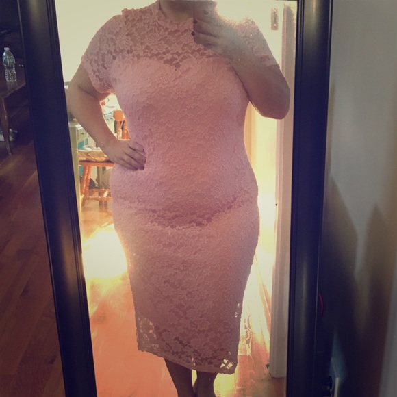 Fashion To Figure Lace Midi Dress New with tags!
