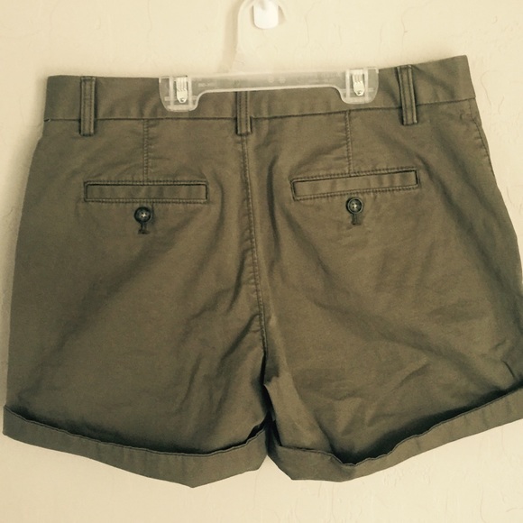 Banana Republic women's shorts - Picture 2 of 3