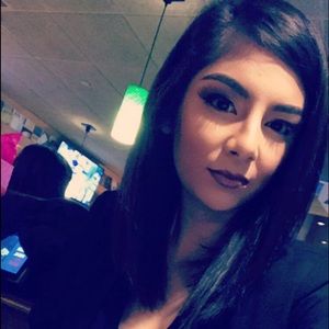 Meet your Posher, Briana