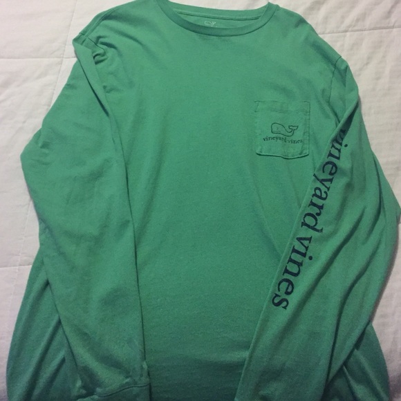 Green Vineyard Vines long sleeve tshirt