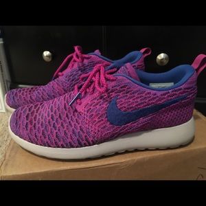 Purple/pink Nike tennis shoes!