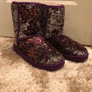 Purple uggs reversible gold sequence
