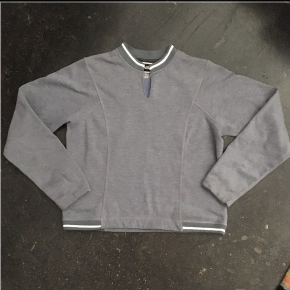 North Face Sweatshirt Gray w/ white trim. Med