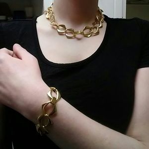 Vintage gold fashion necklace and bracelet set