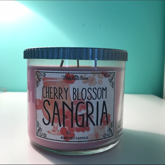 Bath and Body Works scented candle