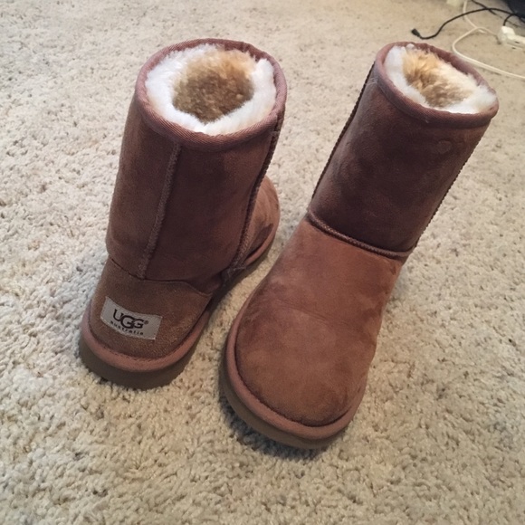 UGG BOOTS
