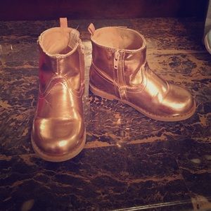 Toddler girls gold booties