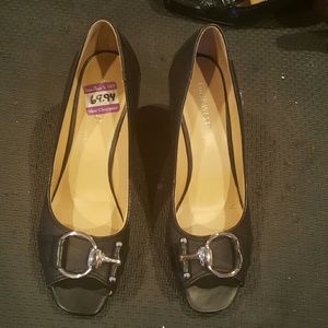 Black peep toe Nine West wedges