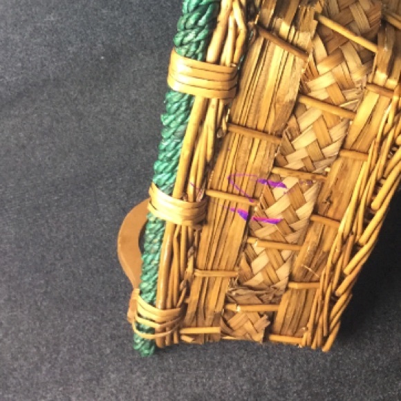 Wicker basket - Picture 4 of 4