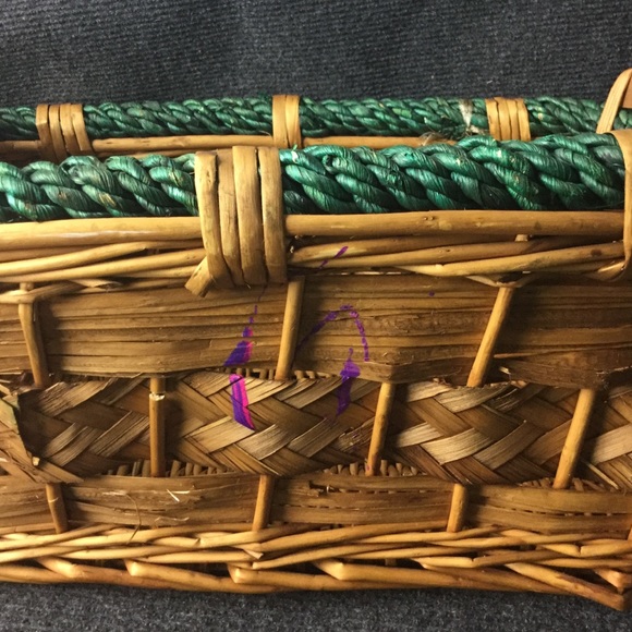 Wicker basket - Picture 3 of 4