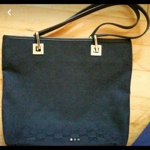 Authentic black Gucci bucket bag