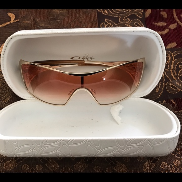 Women Oakley Sunglasses
